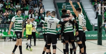 Sporting empata play-off