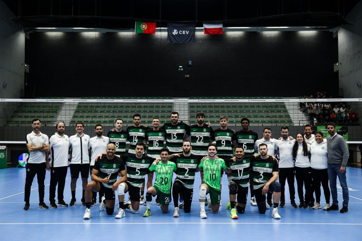 Derrota no primeiro jogo da meia-final