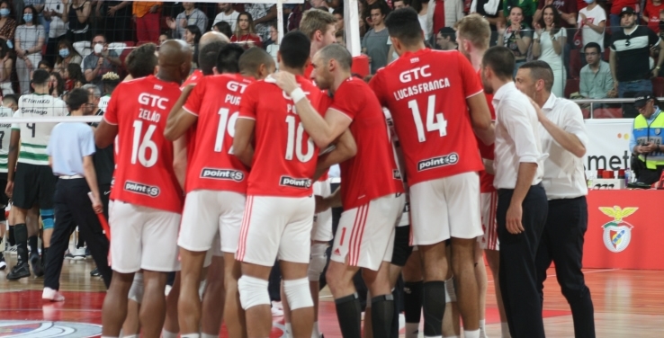 Benfica vence jogo 2 na Luz